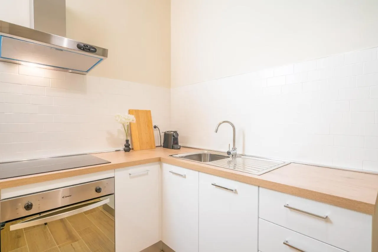 קליארי Puccini Apt - Centro Citta - Wifi - Ac דירה