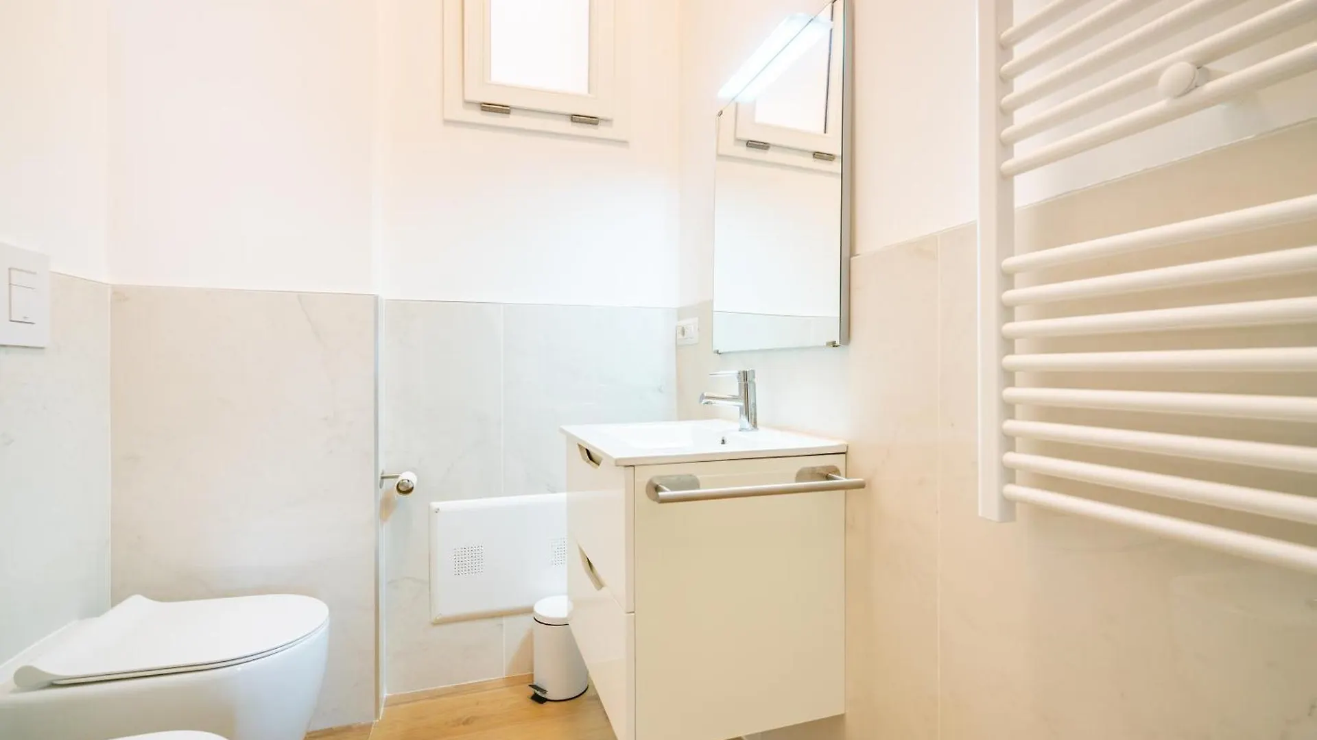קליארי Puccini Apt - Centro Citta - Wifi - Ac
