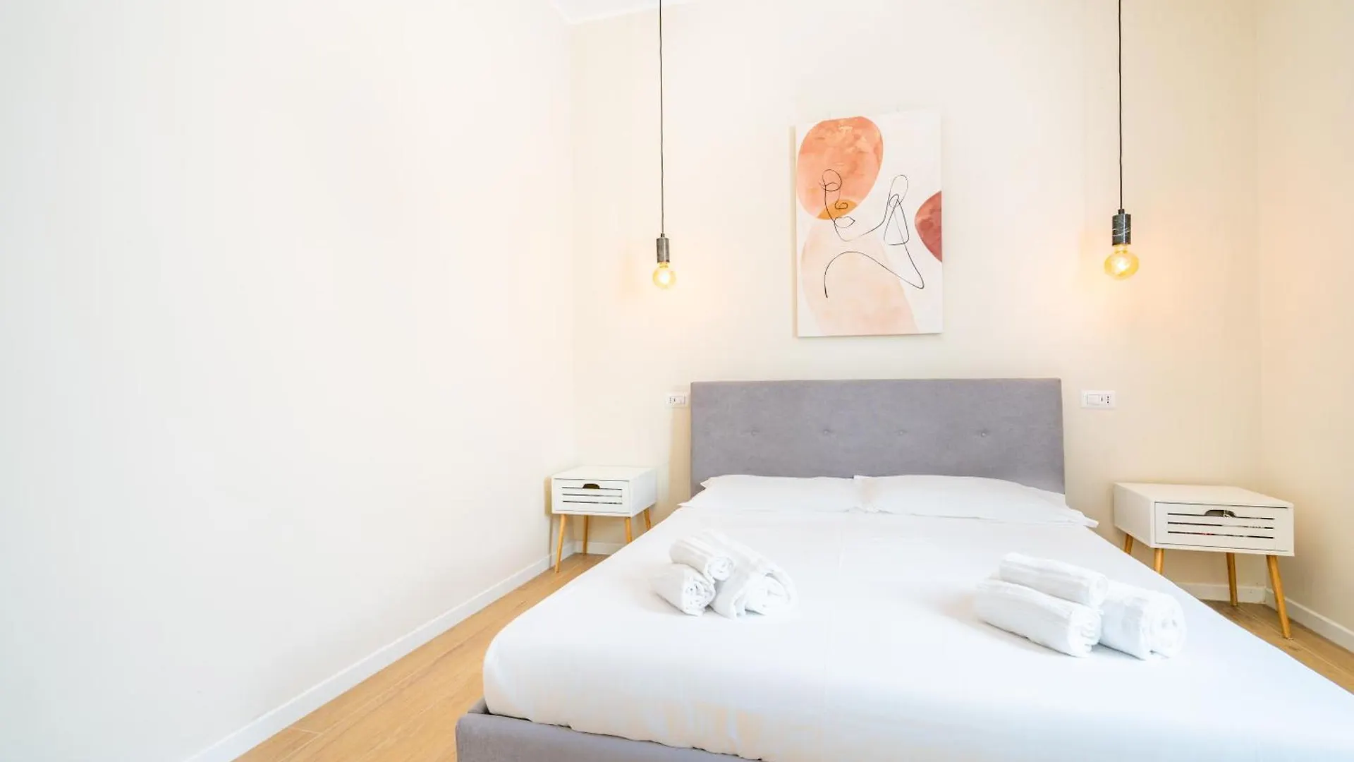 קליארי Puccini Apt - Centro Citta - Wifi - Ac
