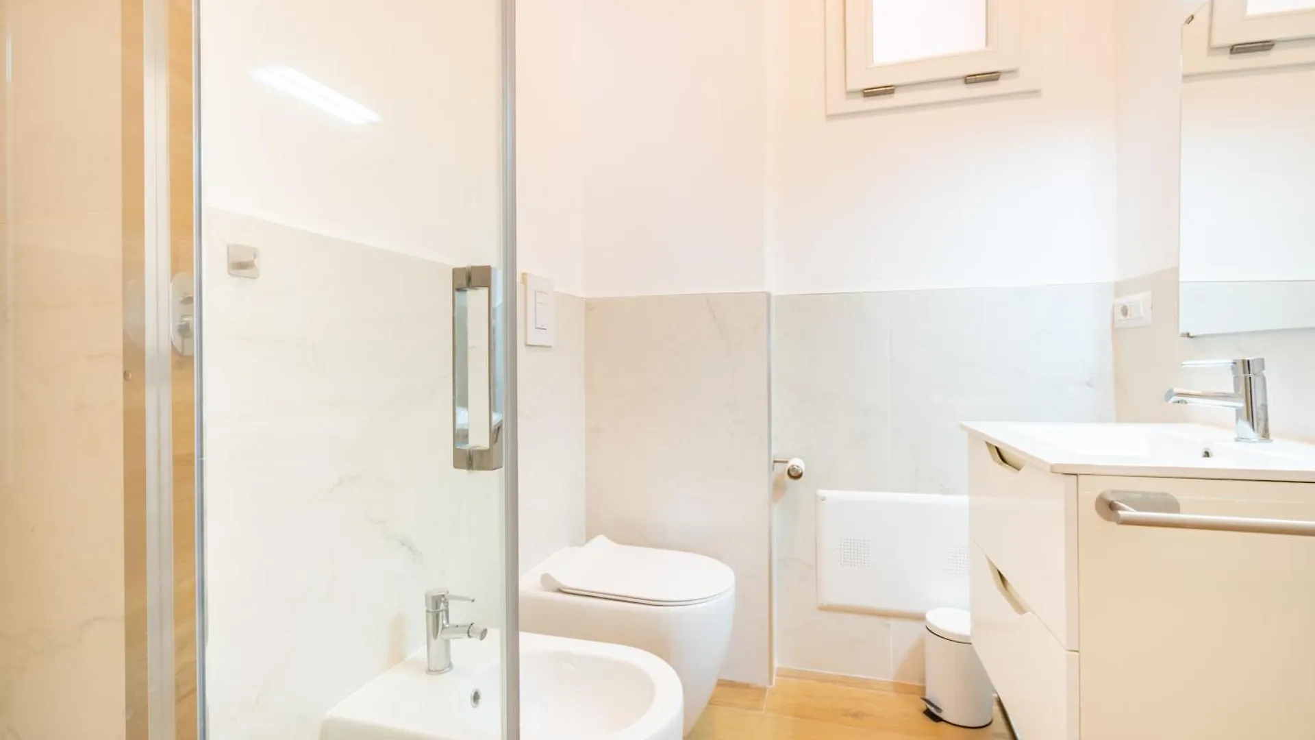 דירה קליארי Puccini Apt - Centro Citta - Wifi - Ac איטליה