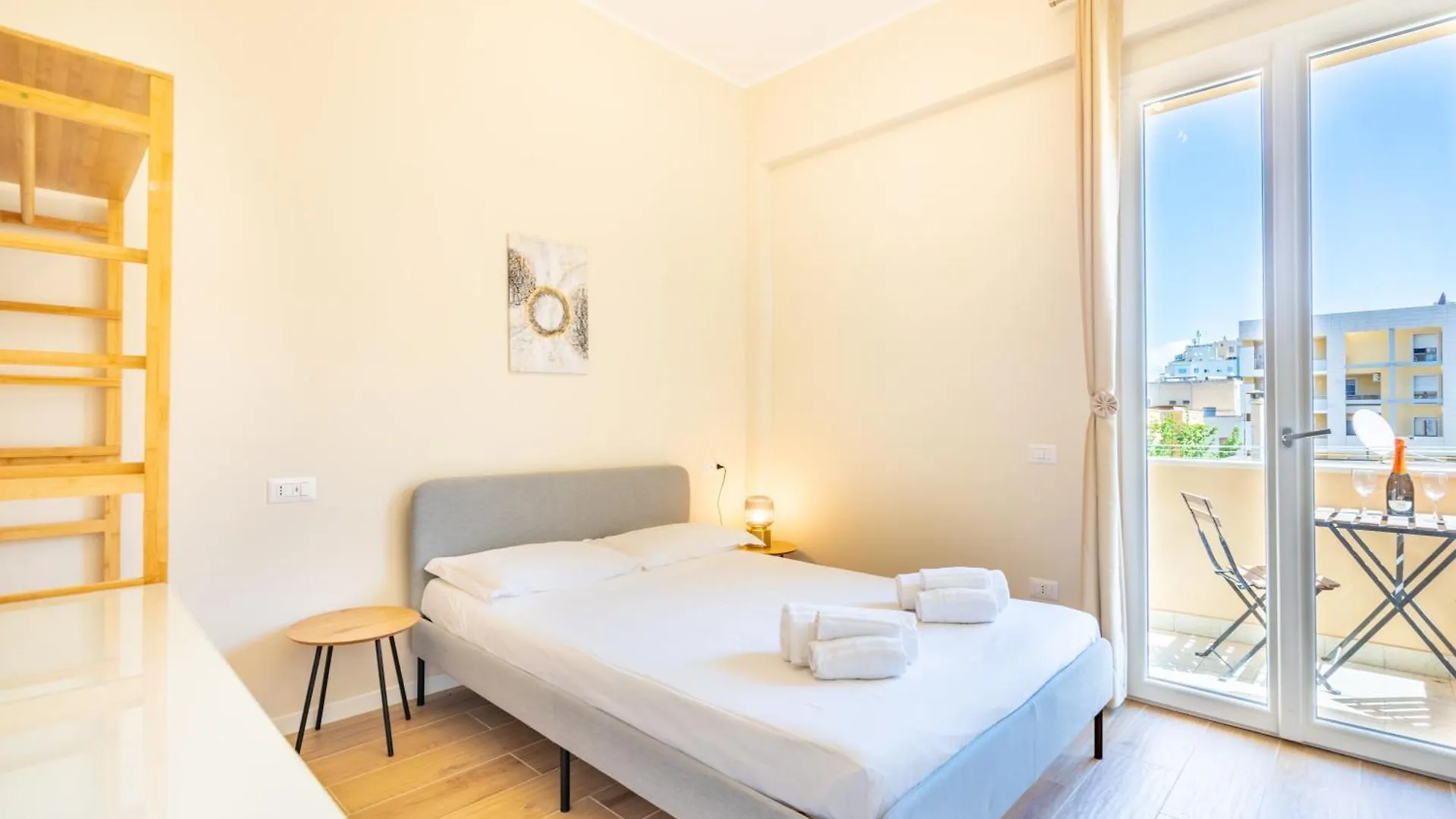 Puccini Apt - Centro Citta - Wifi - Ac カリアリ アパート